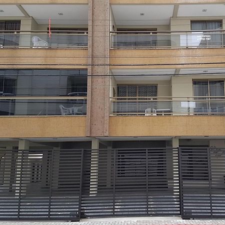 Ferienwohnung Apto Na Quadra Do Mar Em Meia Praia Itapema, 2 Dorm, 6 Pessoas Exterior foto